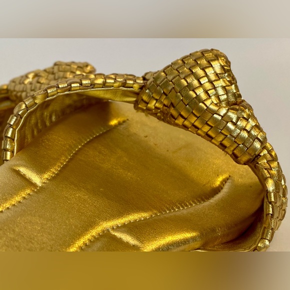 NWT Marc Fisher Marlon Slide gold flat sandal in women’s size 6M - Picture 16 of 16